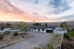 Desert ROSE Villa - Amazing Location - Fire-pit - NEW